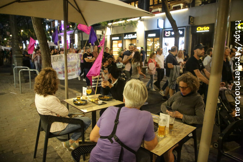 Manifestación a favor del derecho a la vivienda en València, 19 de octubre de 2024