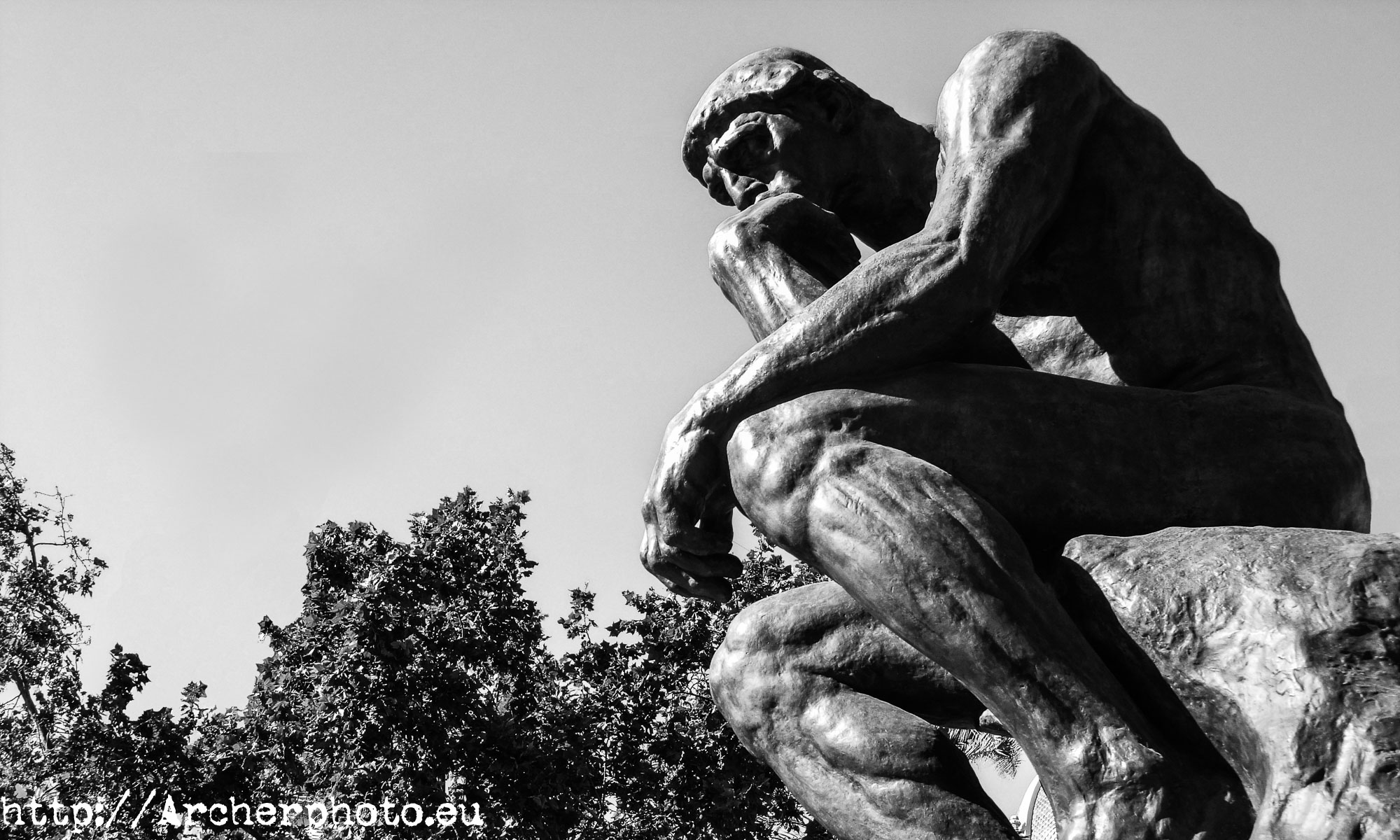 Quora, una red social basada en el conocimiento. Pensador, de Rodin, en Valencia.