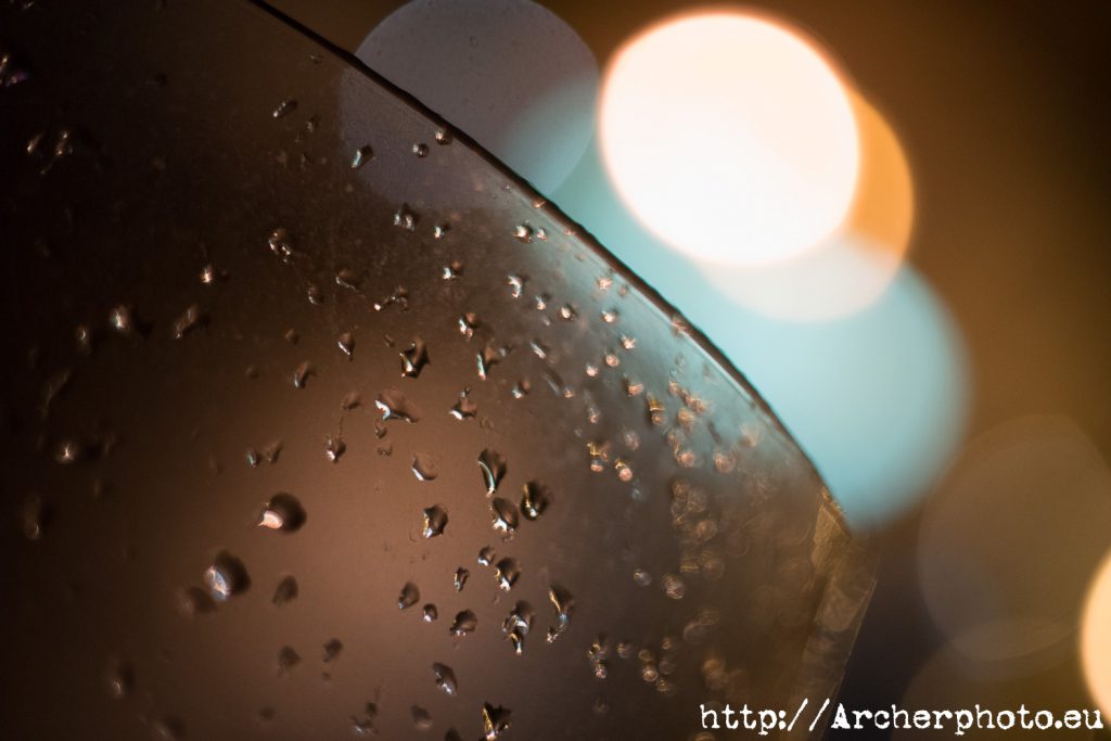 El parabrisas de una moto un día de lluvia de 2019 imagen de Archerphoto, fotografos Valencia