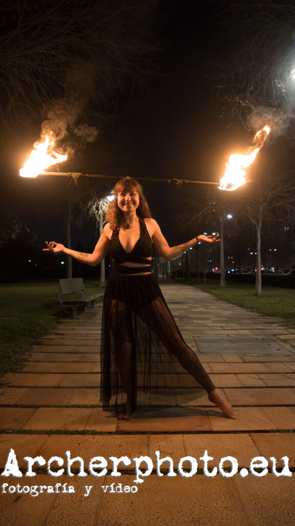 Aga, bailando con fuego