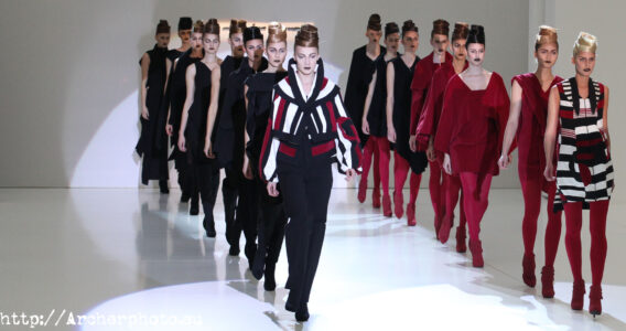 desfile Jaime Piquer 3-2-2011 Archerphoto,fotografo,ser modelo,eventos