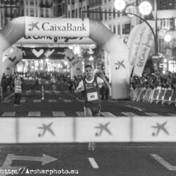 El ganador a punto de llegar. San Silvestre València 2017