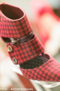 Manolo Blahnik. El arte del zapato. Zapatos sexy. Fotografo en Madrid para empresas.