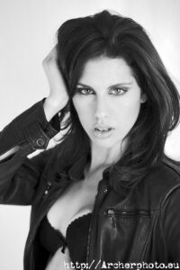 Alejandra, fotos de chicas en blanco y negro