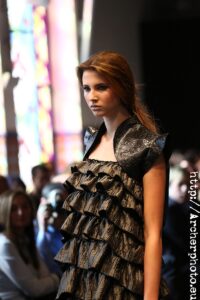 Ana García en el desfile de Alejandro Berro, Valencia Fashion Week O/I 2013 por Archerphoto, fotógrafo de moda