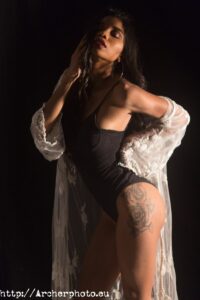 Sesión de fotos en Valencia con Sara Estellés, por Archerphoto, fotógrafo profesional