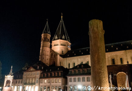 Catedral de San Martín Maguncia, vista nocturna