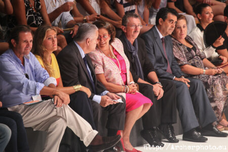 Rita Barberá en un desfile de Alex Vidal, 2011, por Archerphoto fotografos València